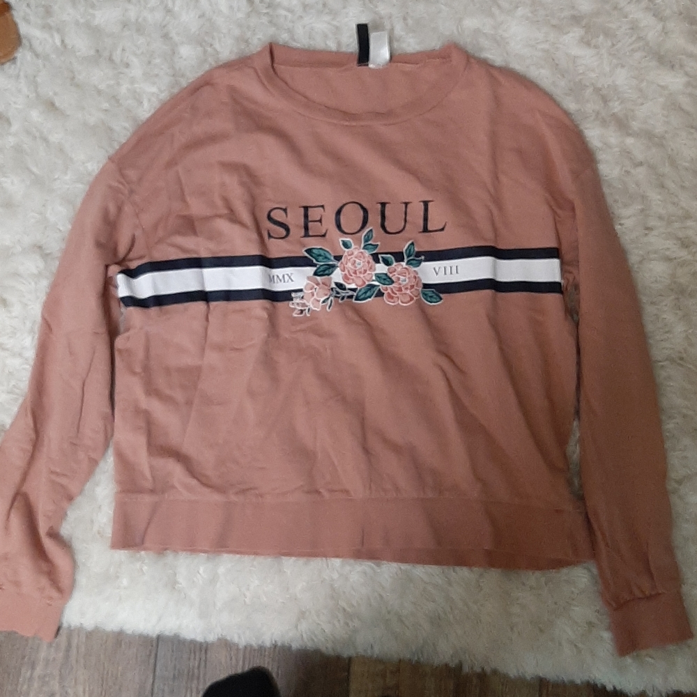 Seoul slighty cropped shirt